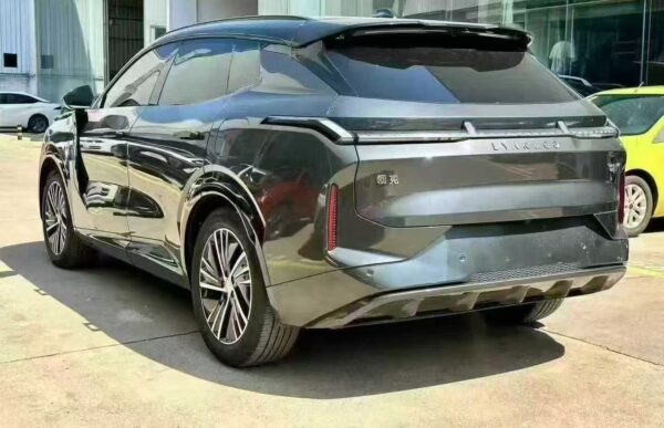 lynk & co 08emp