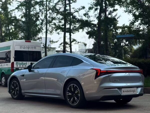 2023 nezha s 520km rwd