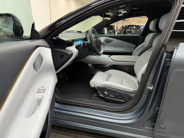 lynk&co z10 2024 model 95kwh 702km four wheel drive intelligent driving ultra